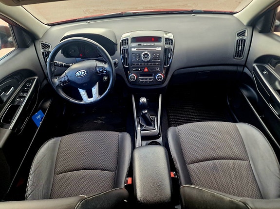 Kia Ceed 15 of 24