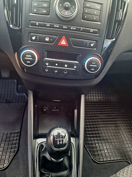 Kia Ceed 19 of 24