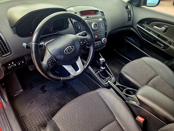 Kia Ceed 18 of 24