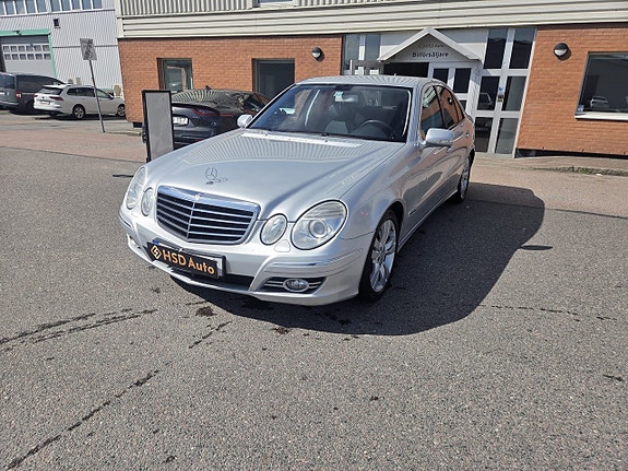 Mercedes-Benz E200 6 of 11