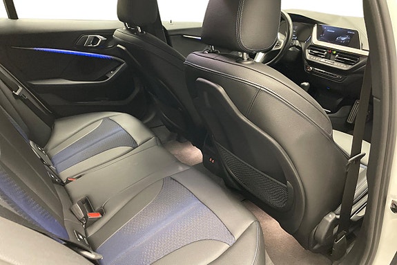 BMW 118i 11 of 11