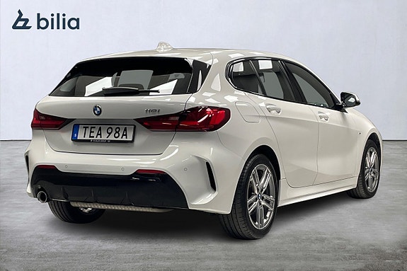 BMW 118i 6 of 11
