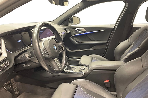 BMW 118i 7 of 11