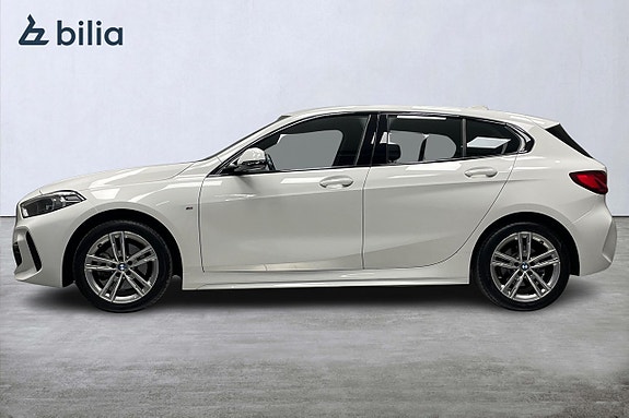 BMW 118i 4 of 5