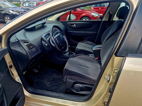 Citroen C4 9 of 15