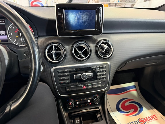 Mercedes-Benz A180 5 of 5