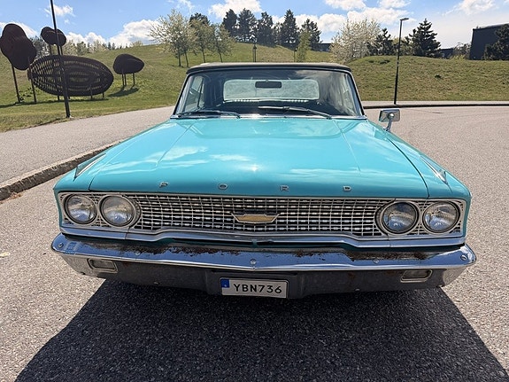 Ford Galaxie