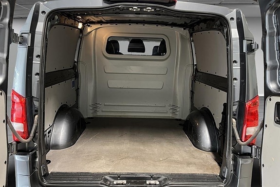 Mercedes-Benz Vito 119 14 of 14