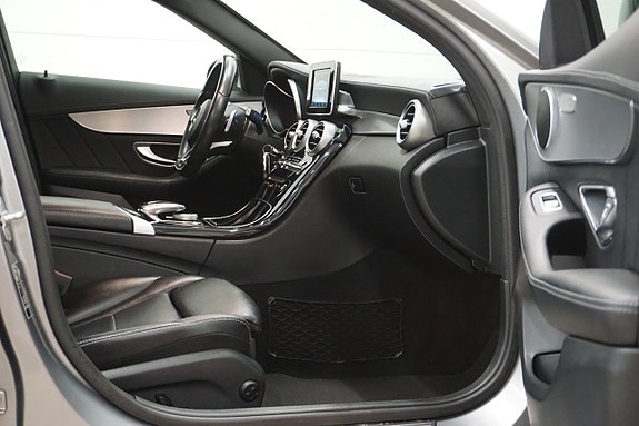 Mercedes-Benz C220 d 19 of 30