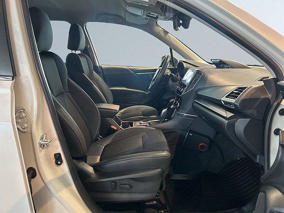 Subaru Forester 10 of 24