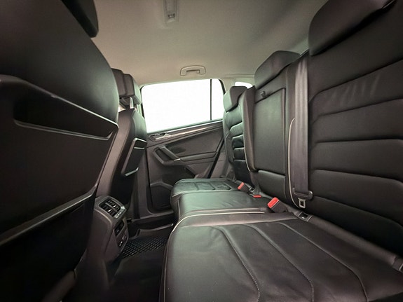 Volkswagen Tiguan 27 of 30