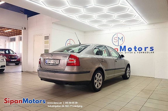 Skoda Octavia 3 of 5