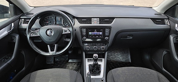 Skoda Octavia 9 of 11