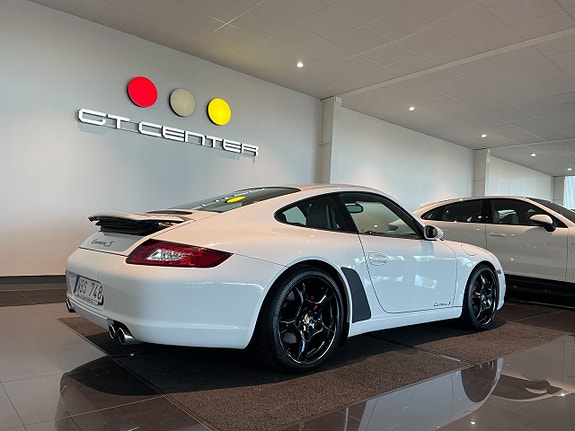 Porsche 911 6 of 15