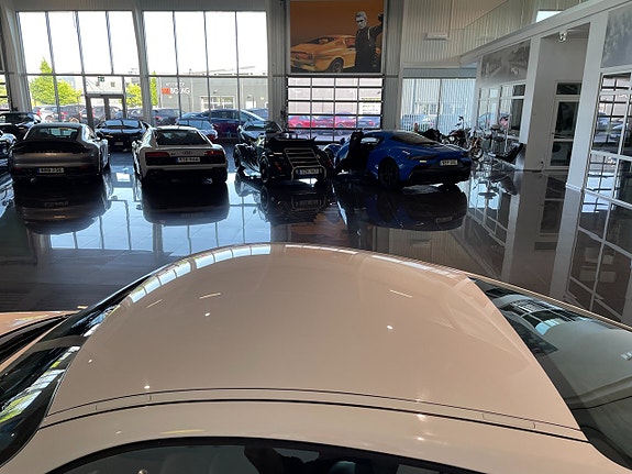 Porsche 911 3 of 5