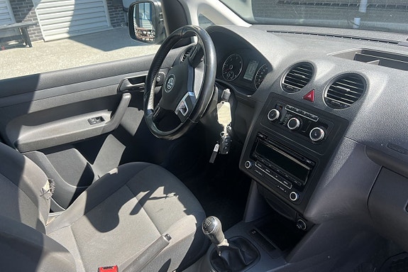 Volkswagen Caddy Maxi 14 of 20
