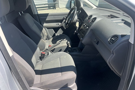 Volkswagen Caddy Maxi 12 of 20