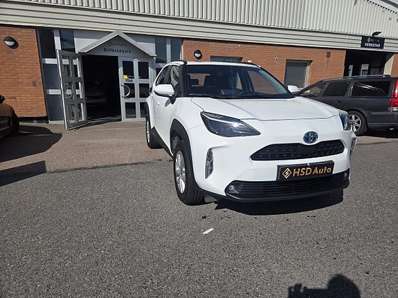 Toyota Yaris Cross 3 of 5