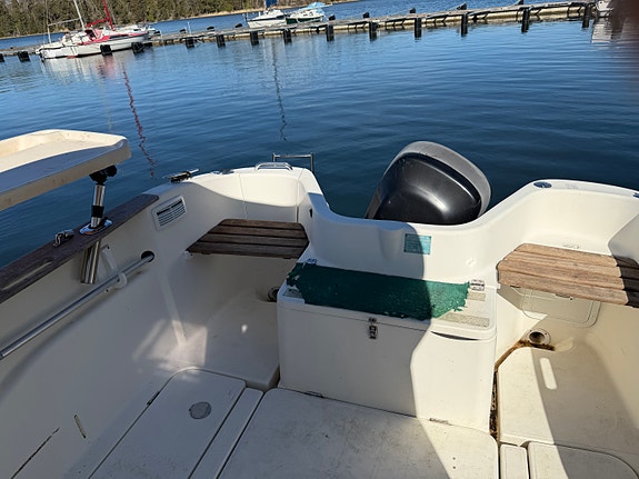 Quicksilver Pilothouse 580 4 of 5