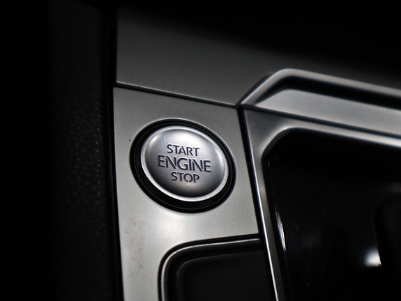 Volkswagen Passat 14 of 20