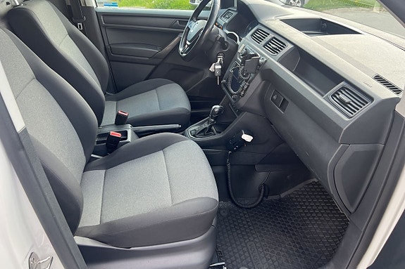 Volkswagen Caddy Maxi 11 of 25