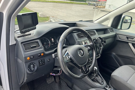 Volkswagen Caddy Maxi 16 of 25