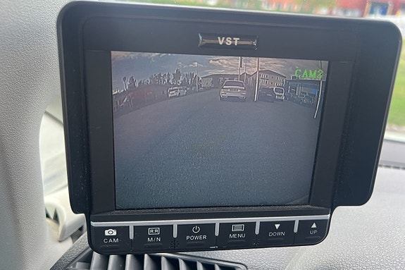 Volkswagen Caddy Maxi 22 of 25