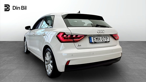 Audi A1 3 of 5