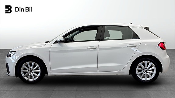 Audi A1 2 of 5