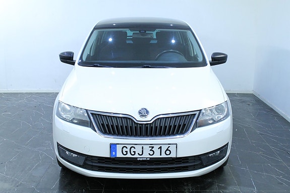 Skoda Rapid Spaceback 2 of 10