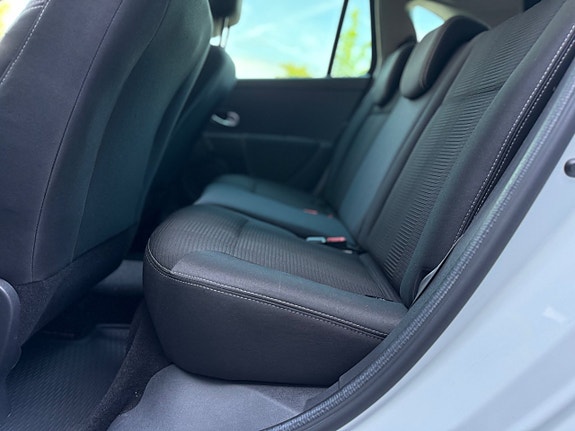 Renault Clio 13 of 22