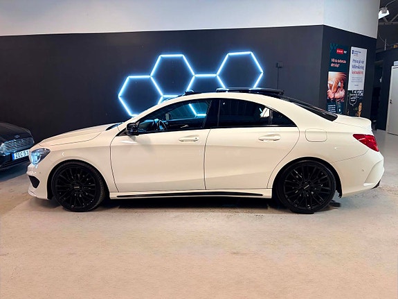 Mercedes-Benz CLA200 6 of 15