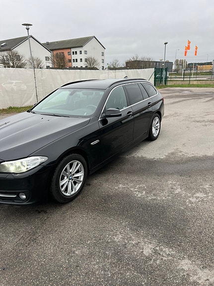 BMW 520d 4 of 5