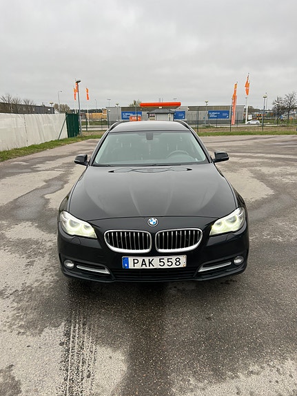 BMW 520d 3 of 5