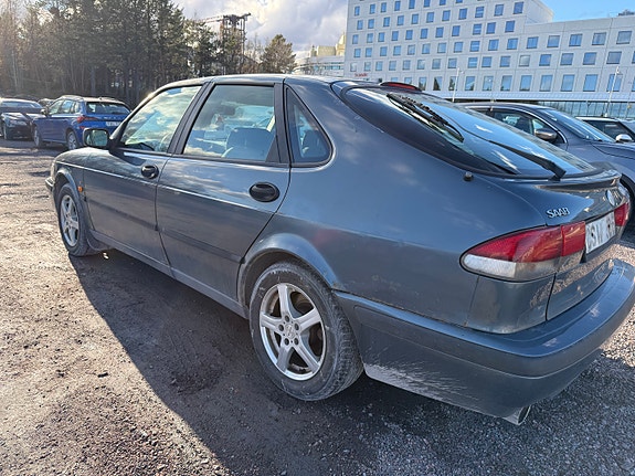 Saab 9-3 4 of 15