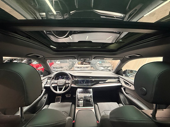 Audi Q8 14 of 17