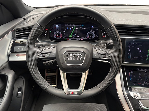 Audi Q8 9 of 17