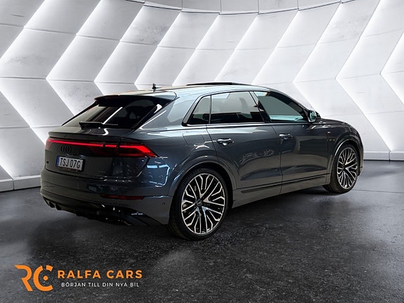 Audi Q8 5 of 5