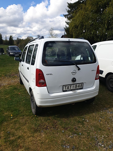 Opel Agila 3 of 4