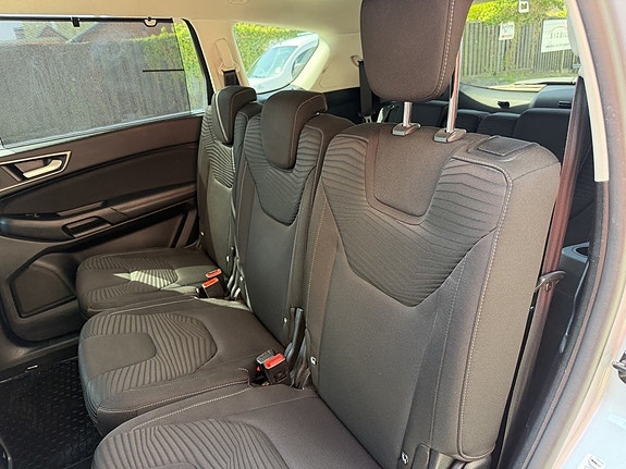 Ford S-MAX 12 of 18
