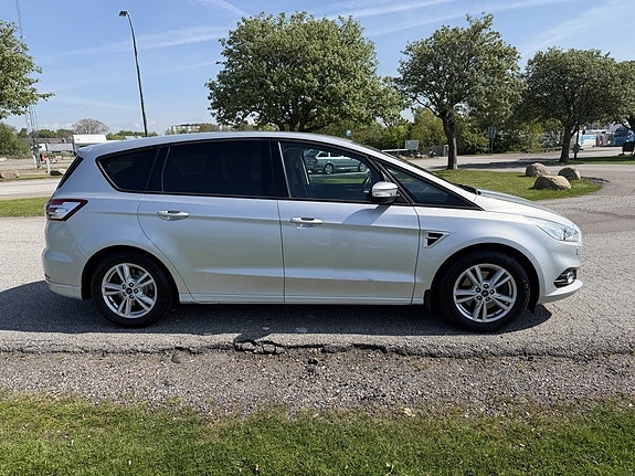 Ford S-MAX 5 of 5