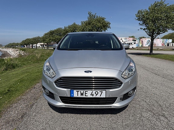 Ford S-MAX 7 of 18