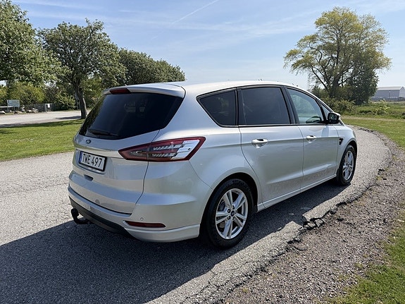 Ford S-MAX 4 of 5
