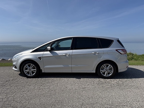 Ford S-MAX 2 of 5
