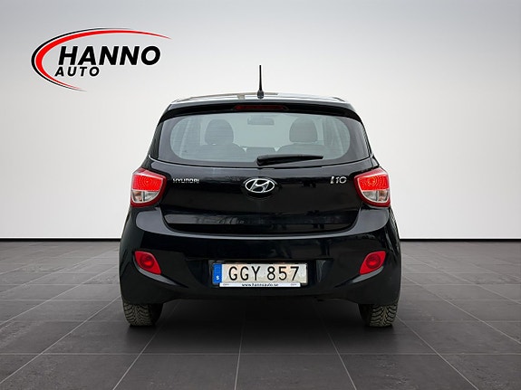 Hyundai i10 4 of 5