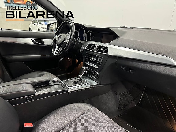 Mercedes-Benz CLC220 11 of 23