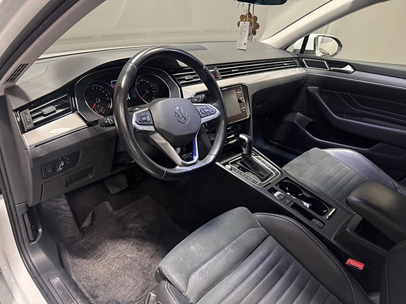 Volkswagen Passat 5 of 5