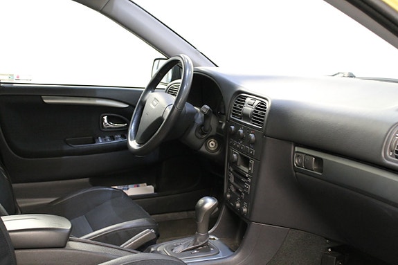 Volvo V40 10 of 11