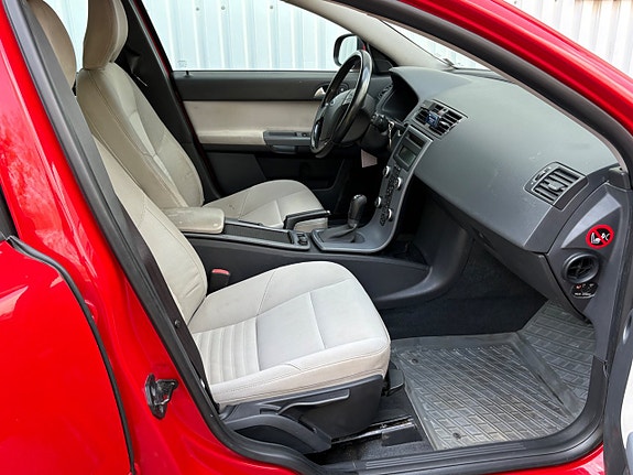 Volvo V50 12 of 15