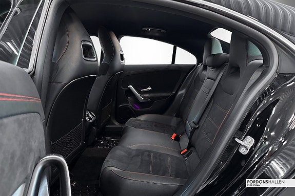 Mercedes-Benz CLA200 14 of 24